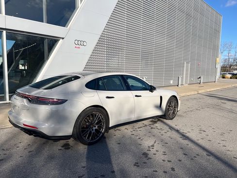 Used 2023 Porsche Panamera 4 Platinum Edition image 24