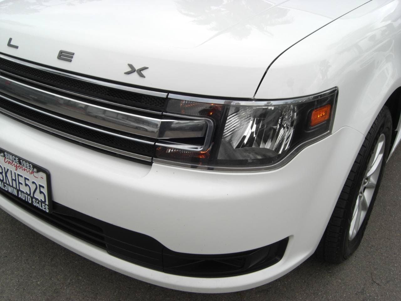 Used 2019 Ford Flex SE FWD image 25