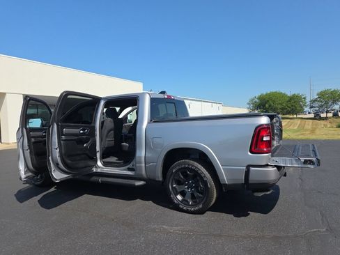 Used 2025 RAM 1500 Big Horn AWD/4WD image 13