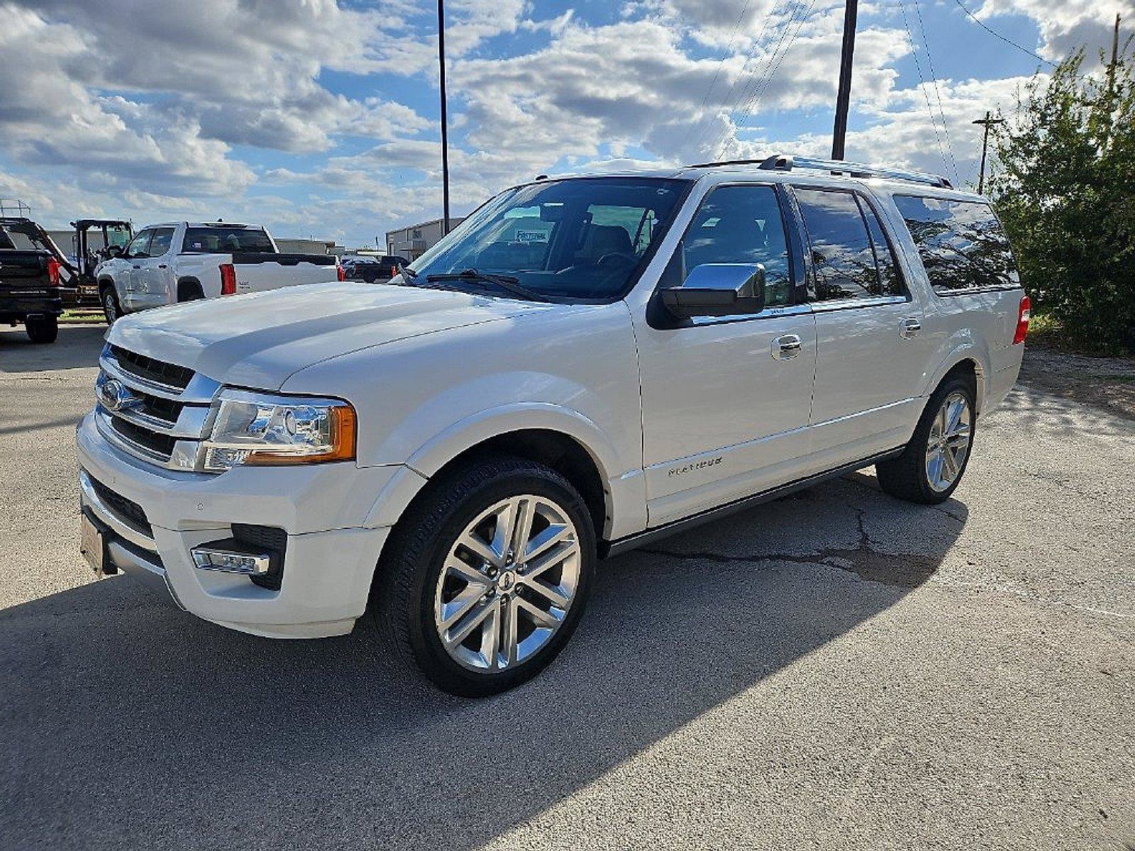 Used 2017 Ford Expedition EL Platinum RWD image 2