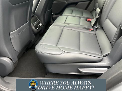 New 2026 Lincoln Nautilus Premier image 21