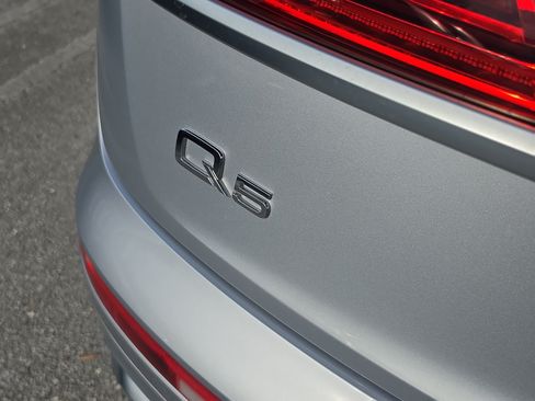 Used 2022 Audi Q5 2.0T Premium AWD/4WD image 6