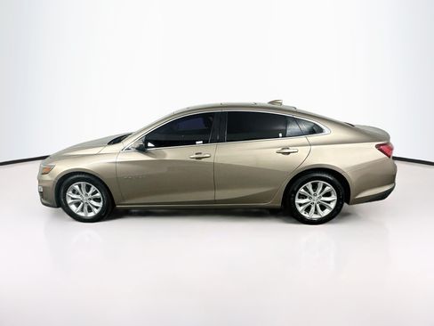 Used 2019 Chevrolet Malibu LT FWD image 4