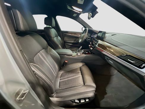 Used 2020 BMW 540i w/ Premium Package RWD image 23