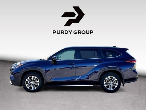 Certified 2025 Toyota Highlander XLE image 5