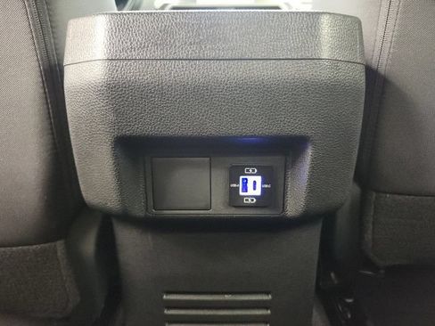 Certified 2026 Toyota Tacoma SR5 AWD/4WD image 36