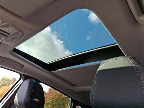 New 2026 Nissan Kicks SR w/ SR Premium Package image 6