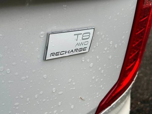 Certified 2024 Volvo XC90 T8 Plus image 17