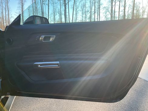 Used 2016 Ford Mustang Shelby GT350 w/ Track Package RWD image 41