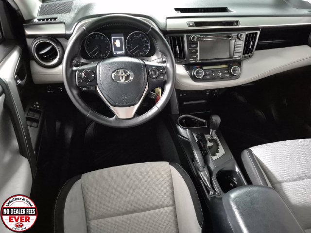 Used 2016 Toyota RAV4 XLE AWD/4WD image 10