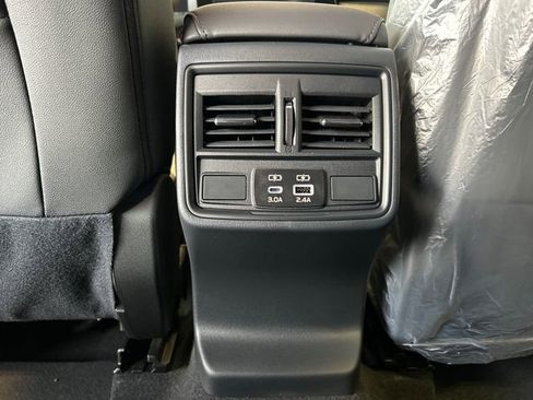Used 2026 Subaru Outback Premium AWD/4WD image 23