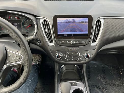 Certified 2025 Chevrolet Malibu LT image 14