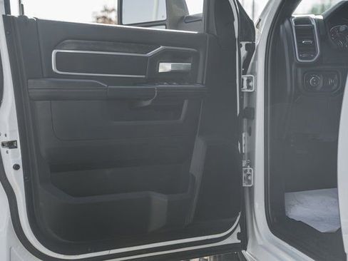 Used 2024 RAM 3500 Big Horn image 39