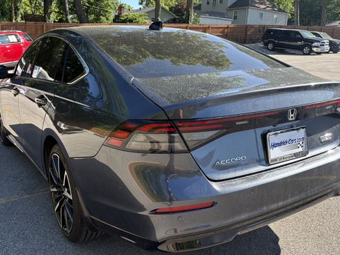 Used 2024 Honda Accord Touring image 8