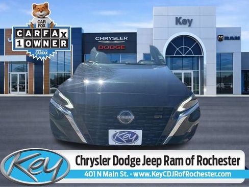 Used 2023 Nissan Altima 2.5 SV FWD image 1