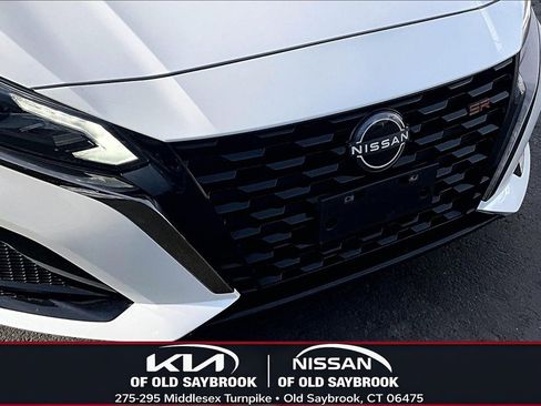 Used 2023 Nissan Altima 2.5 SR w/ SR Premium Package image 31