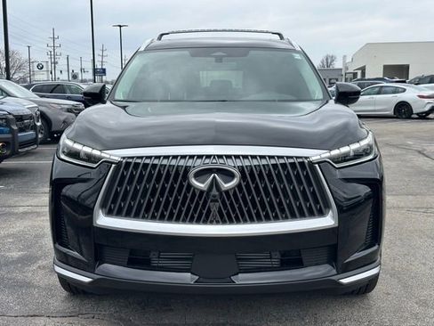 New 2026 INFINITI QX60 Luxe image 2