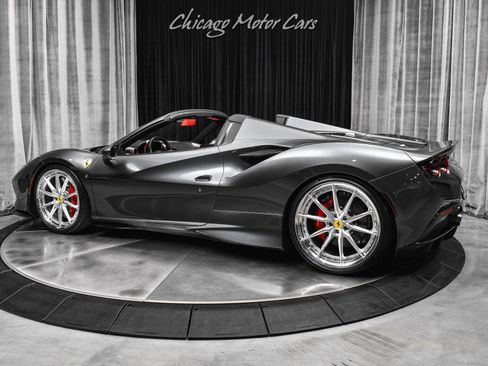 Used 2022 Ferrari F8 Tributo image 3
