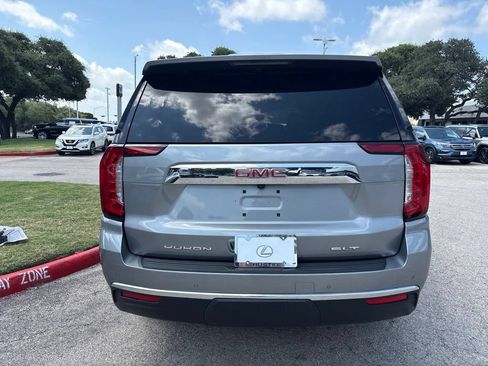 Used 2023 GMC Yukon SLT w/ SLT Premium Package RWD image 4