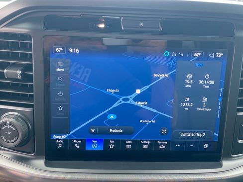 Used 2025 Ford F150 Lariat AWD/4WD image 18