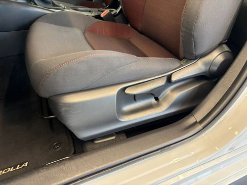 Used 2024 Toyota Corolla SE image 14