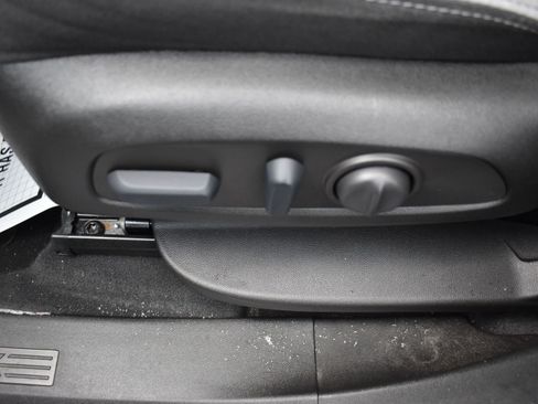 Used 2022 Chevrolet Equinox LS w/ LS Convenience Package FWD image 13