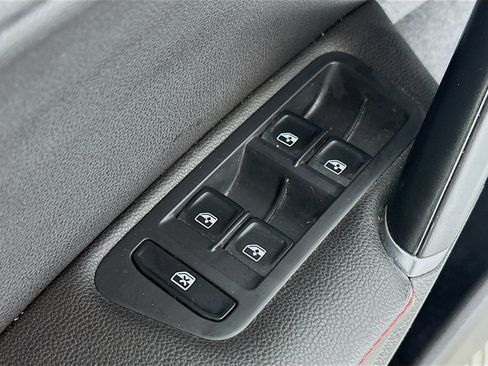 Used 2020 Volkswagen GTI Autobahn FWD image 18