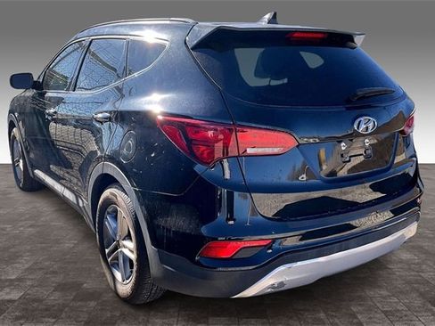 Used 2017 Hyundai Santa Fe Sport image 4