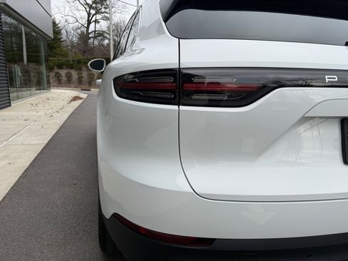 Certified 2019 Porsche Cayenne image 14