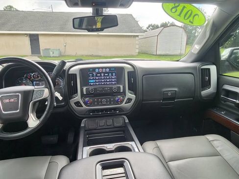 Used 2018 GMC Sierra 1500 SLT w/ Texas SLT Premium Package AWD/4WD image 18