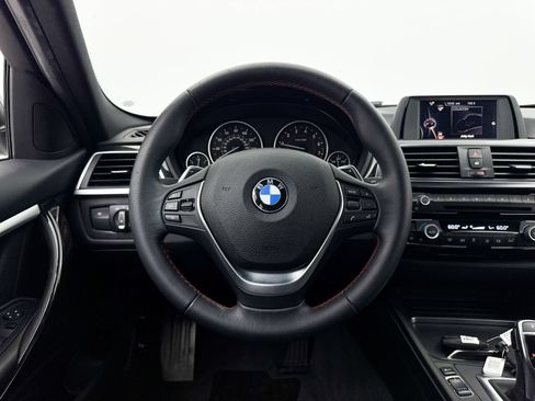 Used 2017 BMW 330i Sedan RWD image 3