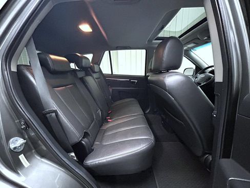 Used 2009 Hyundai Santa Fe Limited FWD image 18