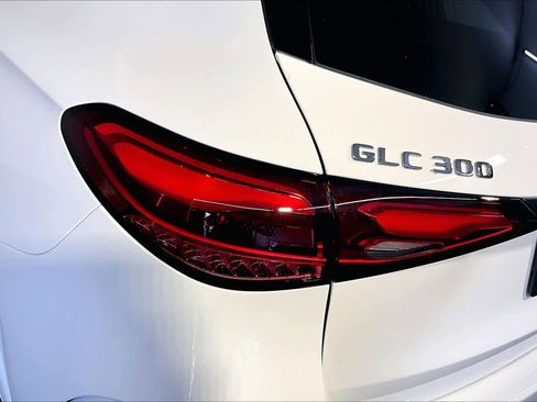 New 2026 Mercedes-Benz GLC 300 4MATIC image 5