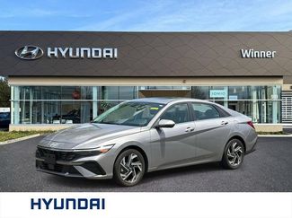 Used 2024 Hyundai Elantra Limited FWD video 1
