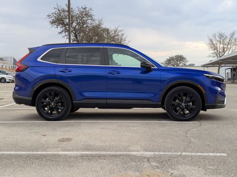 Used 2025 Honda CR-V Sport Touring image 3