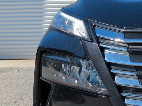 Certified 2024 Nissan Rogue SV image 10