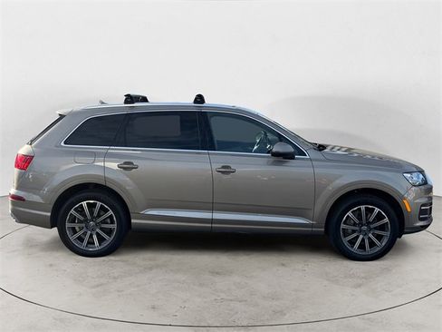 Used 2017 Audi Q7 3.0T Premium Plus image 8