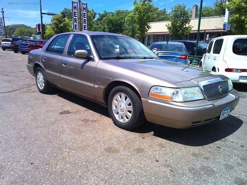 Used 2004 Mercury Grand Marquis LS RWD image 1