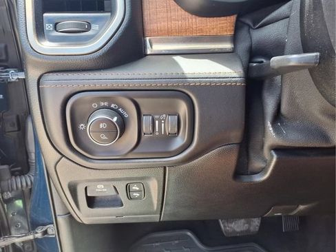 Used 2020 RAM 1500 Limited AWD/4WD image 32