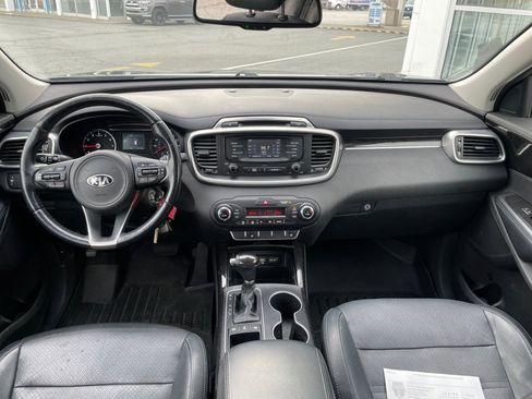 Used 2016 Kia Sorento EX image 17