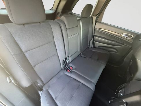 Used 2014 Jeep Grand Cherokee Laredo w/ Security & Convenience Group AWD/4WD image 18