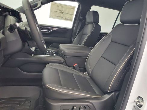New 2026 GMC Yukon Elevation w/ LPO, Floor Liner Package image 6