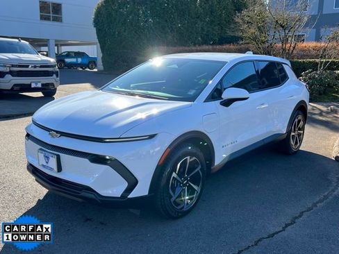 Used 2025 Chevrolet Equinox EV LT image 3