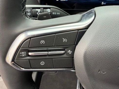 New 2026 Chevrolet Equinox LT FWD image 8