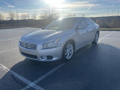 Used 2012 Nissan Maxima 3.5 SV w/ Premium Pkg image 3