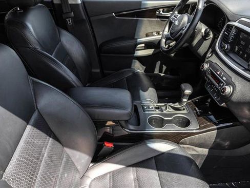Used 2020 Kia Sorento EX FWD image 30