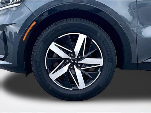 Used 2021 Kia Sorento S w/ Panoramic Sunroof Package FWD image 10