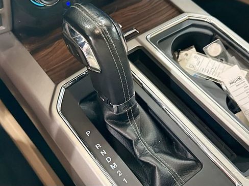 Used 2016 Ford F150 Lariat image 17