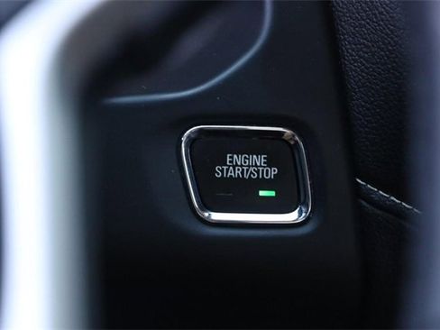 Used 2021 GMC Acadia SLT w/ Elevation Edition image 16