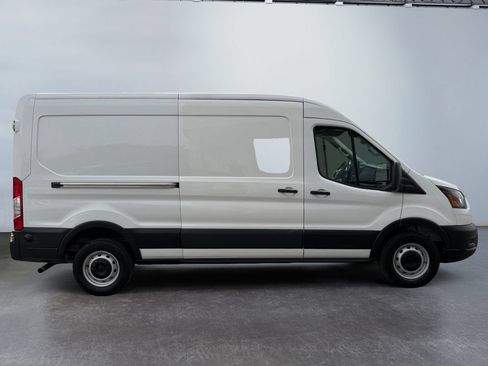 Used 2026 Ford Transit 250 148 Medium Roof RWD image 4